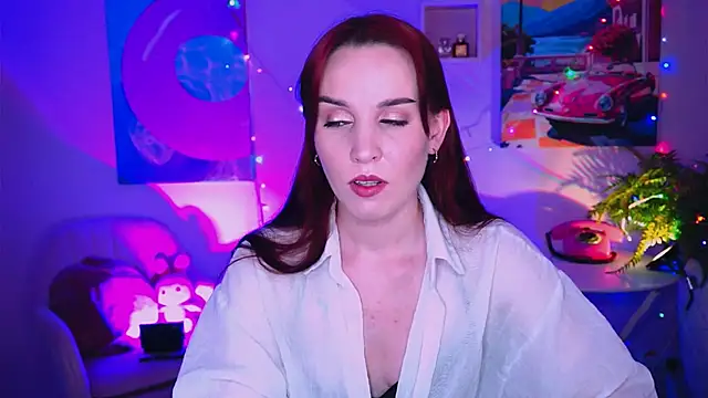 LolaFyre online show from June 23, 8:12 am