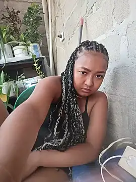 HeLiSa69ebony online show from July 13, 3:48 pm