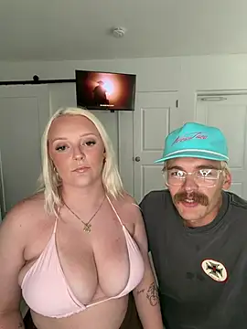 Blondebarbie21 online show from June 26, 8:57 pm