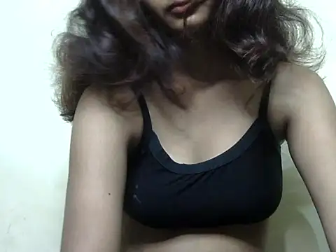 Snapshot of sayana_shrma chatting on June 22, 3:25 am sayana shrma online show from June 22, 3:25 am