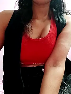 Snapshot of Night_Queen24 chatting on June 19, 5:39 pm Night Queen24 online show from June 19, 5:39 pm