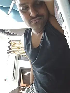 Devilinyou1 online show from June 24, 5:56 pm
