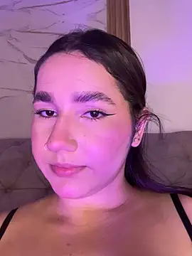 liadakota  online show from June 25, 2:22 am