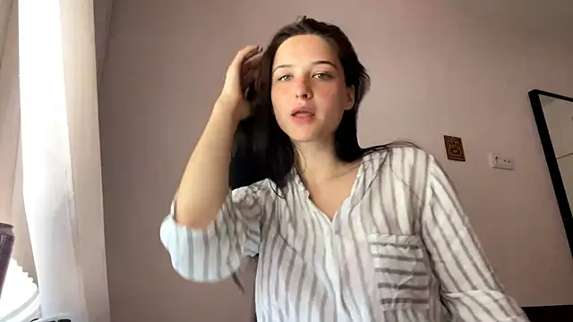 RoseDiebol online show from June 26, 10:41 am