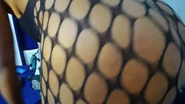 Snapshot of candyass3 chatting on July 14, 2:05 am candyass3 online show from July 14, 2:05 am