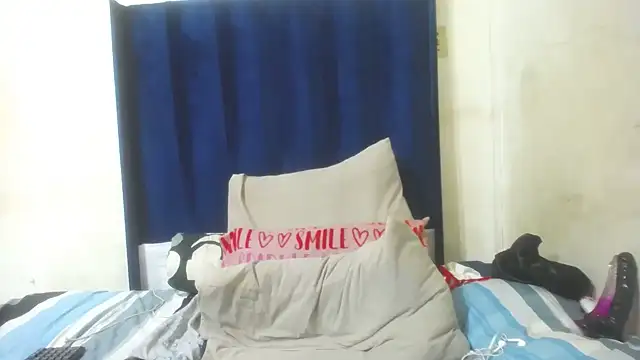 Snapshot of candyass3 chatting on August 6, 8:00 pm candyass3 online show from August 6, 8:00 pm