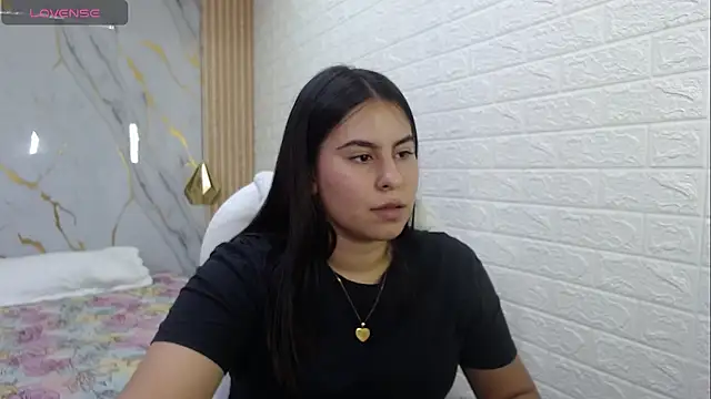 Snapshot of black_panther_8 chatting on June 23, 7:45 pm black panther 8 online show from June 23, 7:45 pm