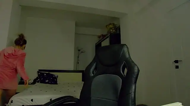 DedeSibel online show from April 4, 4:04 pm