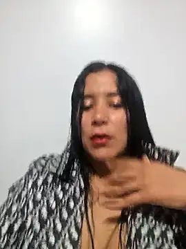 malu12 online show from June 21, 8:44 pm