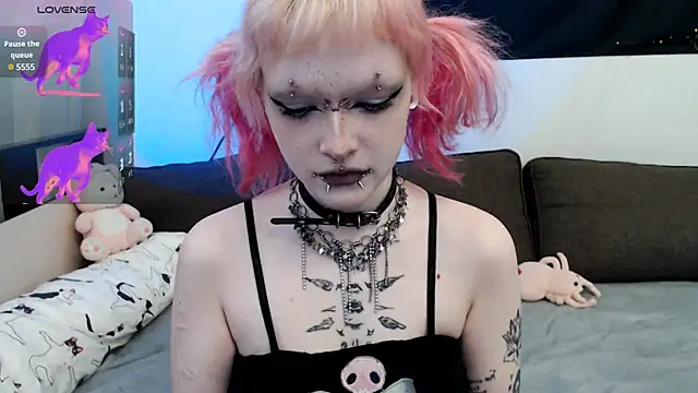 meow nicole online show from July 21, 5:32 am