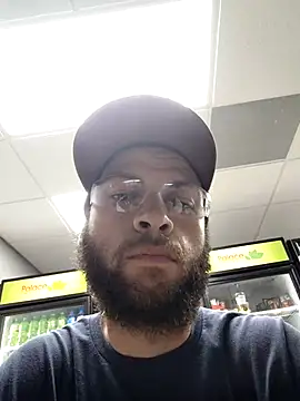 shanejunior1992 online show from July 1, 10:28 am