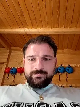 Snapshot of hottman7 chatting on August 4, 3:25 pm hottman7 online show from August 4, 3:25 pm