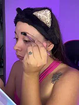 Snapshot of mia_bornner chatting on July 18, 6:23 pm mia bornner online show from July 18, 6:23 pm