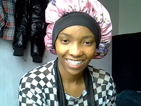 pretty jaz online show from June 24, 7:40 am
