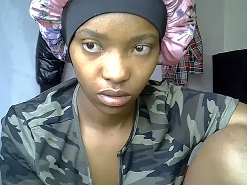 pretty jaz online show from June 27, 6:51 am