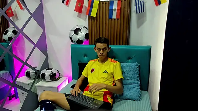 Ander cooper1 online show from June 23, 12:25 pm