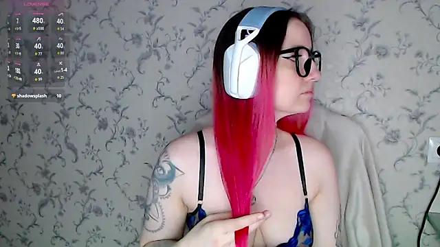 Snapshot of Tastycherrypie chatting on July 28, 7:04 am Tastycherrypie online show from July 28, 7:04 am