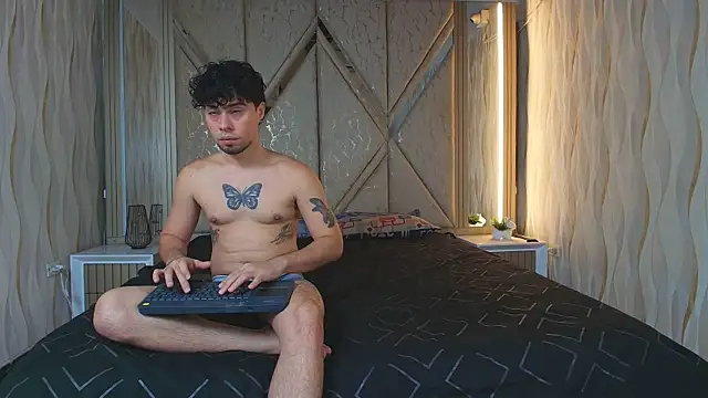 Twinfire zeus online show from June 28, 1:11 am