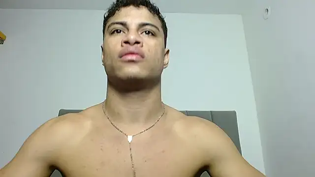 Jose And Daniel online show from July 31, 1:27 am