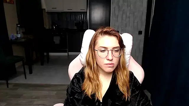 Reginasmilee online show from November 14, 2:38 pm