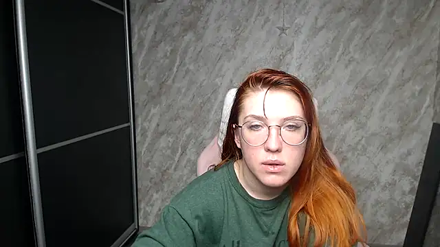 Reginasmilee online show from February 11, 3:39 pm