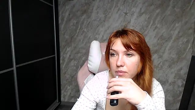 Reginasmilee online show from February 24, 2:20 am