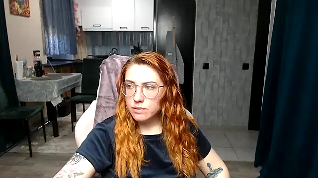 Reginasmilee online show from April 23, 4:24 am