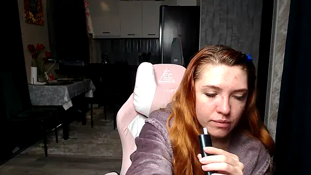 Reginasmilee online show from May 3, 3:34 am