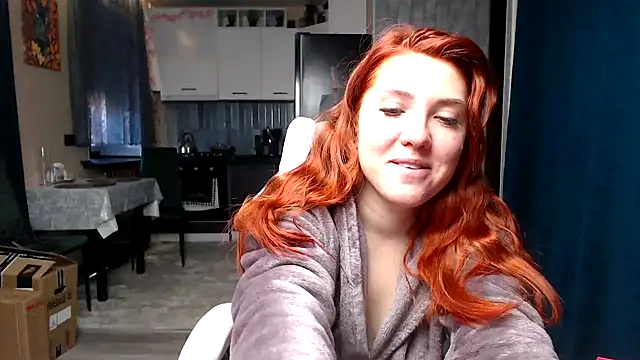 Reginasmilee online show from May 4, 3:24 am