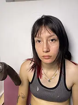 im lizzy17 online show from July 24, 5:49 am