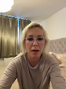 Cindy Stone official online show from June 30, 5:36 pm
