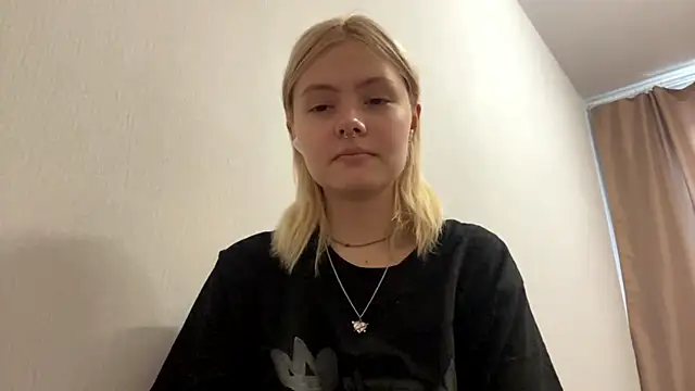 Snapshot of Jeneienal_1 chatting on July 25, 2:47 pm Jeneienal 1 online show from July 25, 2:47 pm
