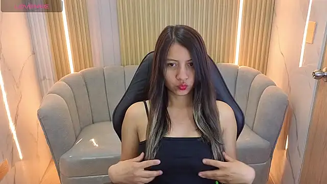 sophie rose cn online show from July 14, 1:50 pm