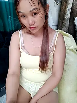 Snapshot of Emma-18h chatting on July 28, 9:15 am Emma-18h online show from July 28, 9:15 am