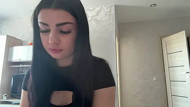 Snapshot of AmyWatts chatting on July 1, 10:39 am AmyWatts online show from July 1, 10:39 am