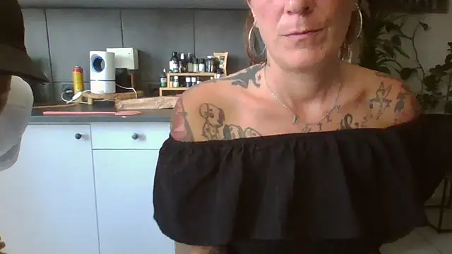 Snapshot of duopassionn chatting on July 3, 12:44 pm duopassionn online show from July 3, 12:44 pm