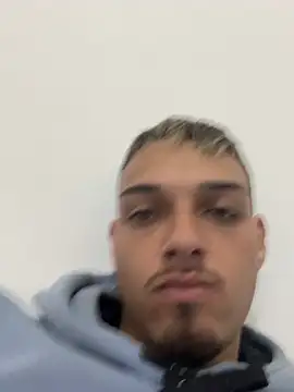 Erick Santos39 online show from June 28, 3:40 pm