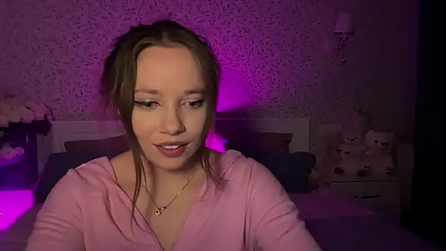 Snapshot of aneutta chatting on June 28, 9:10 pm aneutta online show from June 28, 9:10 pm