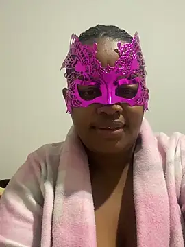 Snapshot of TeePosh chatting on July 25, 10:29 pm TeePosh online show from July 25, 10:29 pm