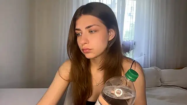 Adrll Cute online show from June 28, 11:16 am