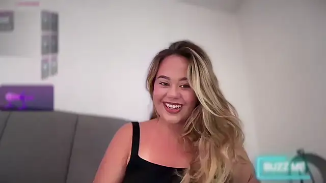 miss-sophiexo online show from June 30, 3:13 pm