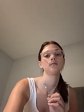 Snapshot of Ezrababes chatting on July 2, 11:22 pm Ezrababes online show from July 2, 11:22 pm
