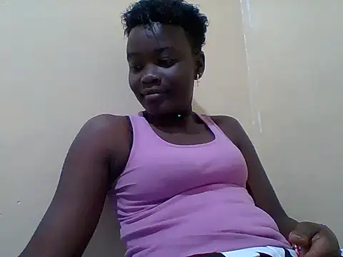 Pretty-Leaa online show from June 30, 11:44 am