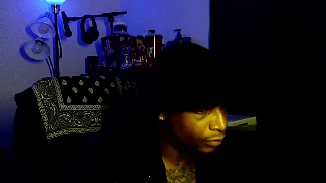 Snapshot of Rickavelli_ chatting on July 1, 4:36 am Rickavelli online show from July 1, 4:36 am