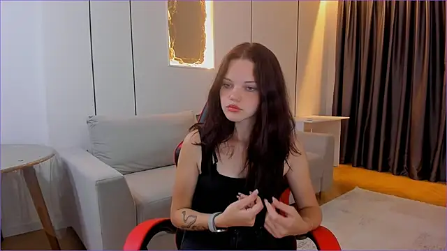 Snapshot of kaiaa_sky chatting on July 3, 4:08 am kaiaa sky online show from July 3, 4:08 am