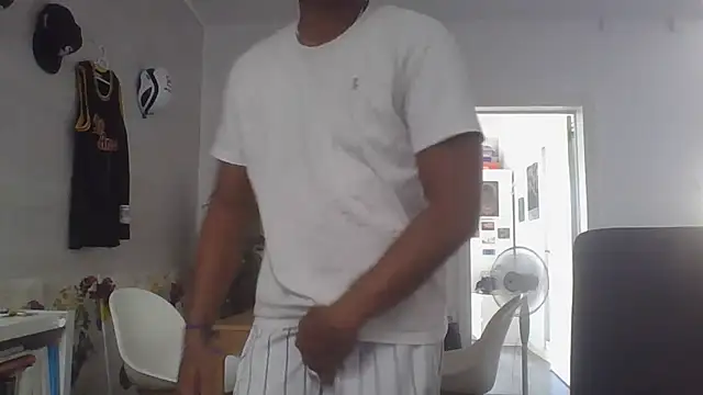 Snapshot of cuteasian02 chatting on July 2, 4:46 pm cuteasian02 online show from July 2, 4:46 pm