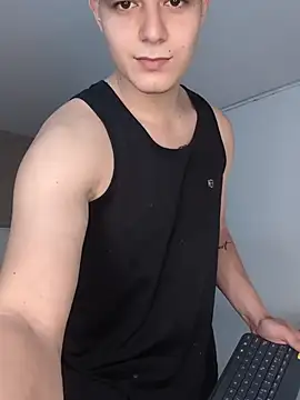 MaxCruz  online show from July 6, 8:44 pm