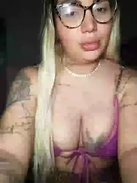Emilymirtys online show from July 3, 12:39 am