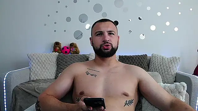 liam studd online show from July 3, 4:08 am