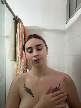 Snapshot of Sophiia_Luxx chatting on July 7, 6:34 pm Sophiia Luxx online show from July 7, 6:34 pm